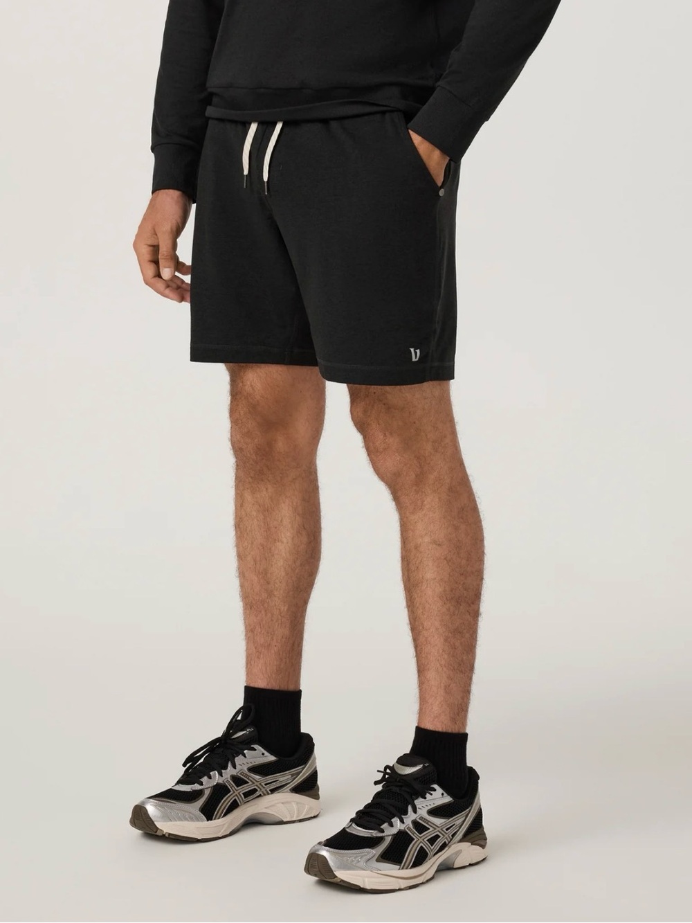 Vuori Ponto Performance Shorts Black 7 Inch Men’s Size S Activewear